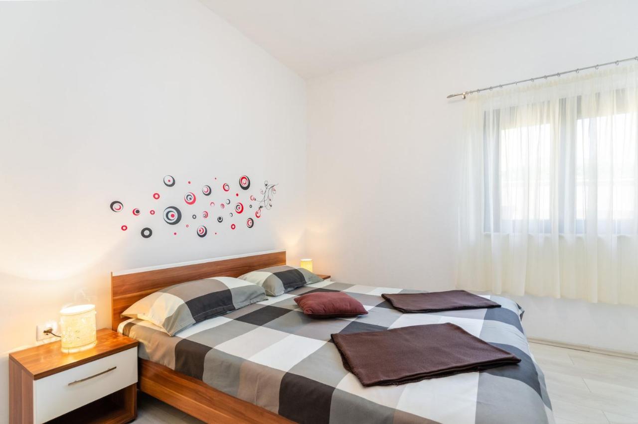 Ananas Apartments Crikvenica Luaran gambar